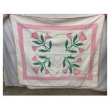 HANDMADE TULIP PATTERN QUILT