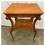 NICE OAK CENTER TABLE