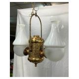 DOUBLE ANGLE W/ ORIG. SHADES