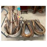 LOT SINGLE TREES,HORSE COLLARS