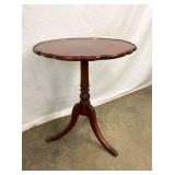 MAH. PIECRUST TABLE 23X27