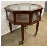 BEVELED GLASS TOP AND SIDES