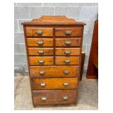 UNUSUAL 8 OVER 3 CHEST