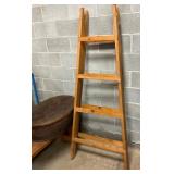 WOODEN LADDER 