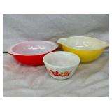 3-9IN. PYREX BOWLS 