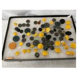 LOT MILITARY BUTTONS