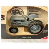 TRACTOR W/ ORIG. BOX