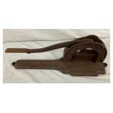 BROWN MULE TOBACCO CUTTER