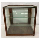 OAK COUNTER TOP SHOWCASE