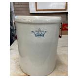 12G. KINGS CROWN CROCK