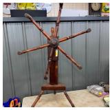 PRIM. OAK YARN WINDER 30X45