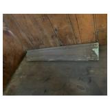 DOES HAVE THE CROWN PIECE FOR TOP