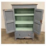 INSIDE VIEW PIE SAFE