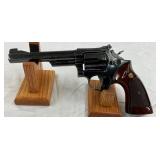 Lot# 328 - 381fp Smith & Wesson Model 19-4