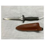 Lot# 175 - Gerber Portland OR Dagger Kni