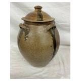4 HANDLE POTTERY MARK HEWITT JAR W/ LID