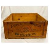 WOODEN ARM & HAMMER BOX 18X8