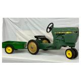 Ertl John Deere Pedal Tractor