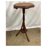 EARLY MAH. CANDLE STAND