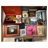 COLLECTION COSTUME JEWELRY 