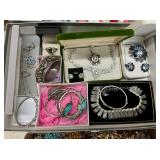 COLLECTION COSTUME JEWELRY 