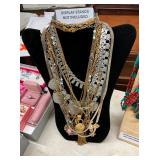 COSTUME JEWELRY - NECKLACES 