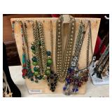COSTUME JEWELRY - NECKLACES 