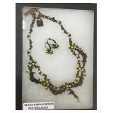 COSTUME JEWELRY - MATCHING SET 