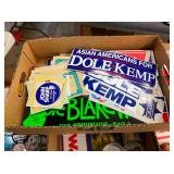 COLLECTION POLITICAL BUTTONS 