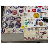 COLLECTION POLITICAL BUTTONS 