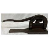 Red Moon Tobacco Cutter, Patton, May 1886