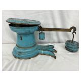 Howe Model 18×9 Cast Iron Scale with Weights