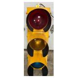 Yellow Three-Lens Traffic Signal Light with Electrical Wiring