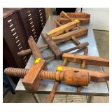 Wooden vices 