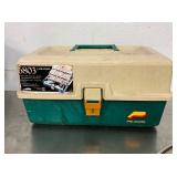 Tackle Box w/ Fishing Lures 