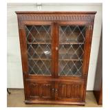 SMALL OAK 2 DOOR CUPBOARD