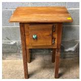 SMALL PRIM. PINE SMOKE STAND