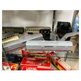 COLLECTION TRAIN CARS AND ASSESSORIES