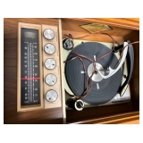 RECORD PLAYER W/ RADIO