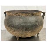 25+G. CAST IRON FOOTED STEW POT