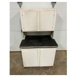 STEPBACK KITCHEN CUPBOARD