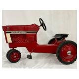 Ertl Model No. 404 International Pedal Tractor