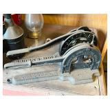 EARLY TOBACCO CUTTERS