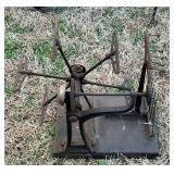 EARLY CAST IRON YARN WINDER