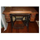 Singer Sewing Table