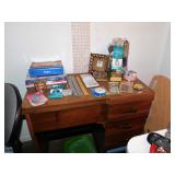 Mid century Desk/Sewing 