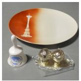 Lot 29  Plate, Bell, S & P