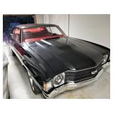 Social Circle Decades of Collectibles & Lott's Treasures