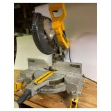 DeWalt 12” Double Bevel Compound Miter Saw - Works