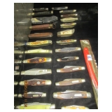 LARGE AUCTION, ALWAYS A FULL HOUSE!!